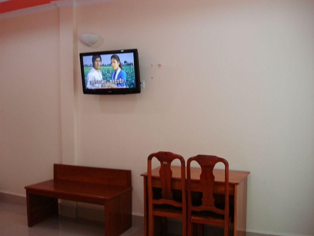 Lucky Star 2 Hotel Phnom Penh Exteriör bild